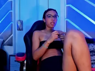 valkiraa's Live Sex Cam Show
