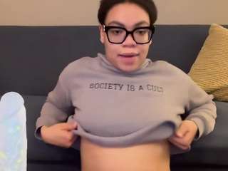 Live webcam model zahrabliss on Soda Cams