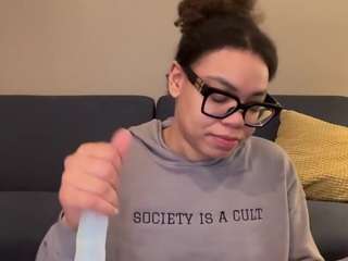 Live webcam model zahrabliss on Soda Cams