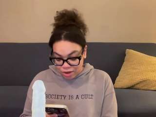 Live webcam model zahrabliss on Soda Cams