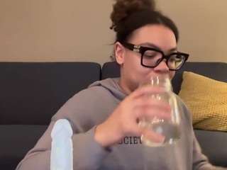 Live webcam model zahrabliss on Soda Cams