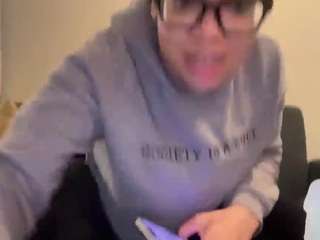 Live webcam model zahrabliss on Soda Cams