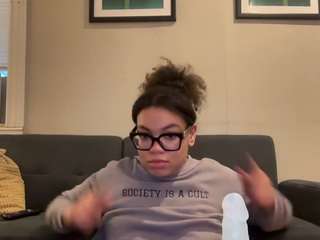 Live webcam model zahrabliss on Soda Cams