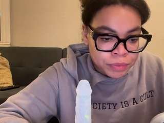 Live webcam model zahrabliss on Soda Cams