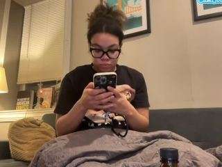 Live webcam model zahrabliss on Soda Cams