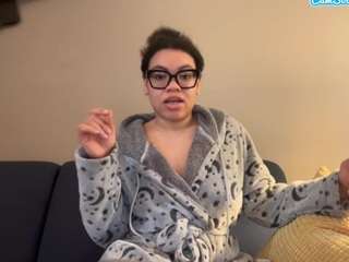 Live webcam model zahrabliss on Soda Cams