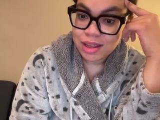 Live webcam model zahrabliss on Soda Cams