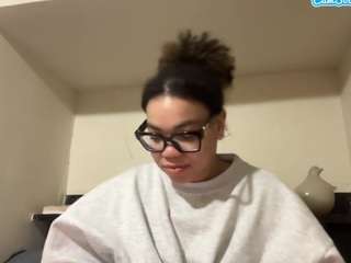 Live webcam model zahrabliss on Soda Cams