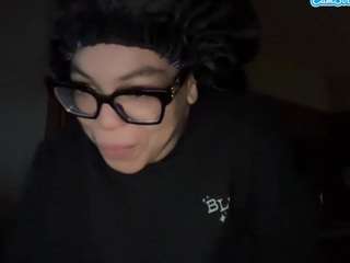 zahrabliss's CamSoda show and profile