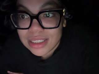 zahrabliss Live Webcam on CamSoda