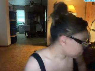 Live webcam model zahrabliss on Soda Cams