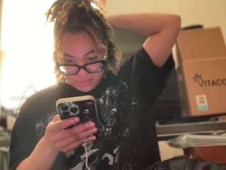 zahrabliss Live Webcam on CamSoda