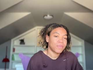Zahrabliss's cam show statistics and live stream