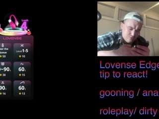 andr3izhard Live Webcam on CamSoda