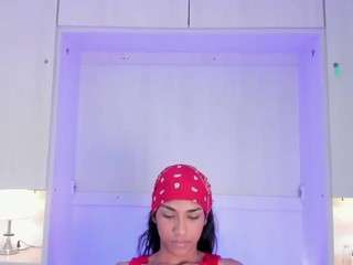 AnaihCollins live webcam on Soda Cams