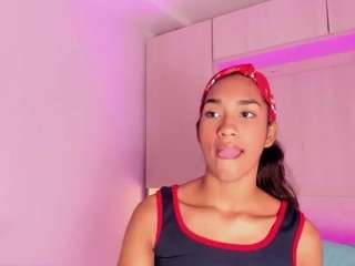 anaihcollins's CamSoda show and profile