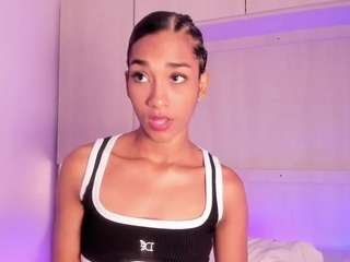 le modèle anaihcollins est en webcam porno dans un show sur le site camsoda, il possède les tags suivants: ass,sexy,lush,naked,nature,no drinking,no smoking,public,shaved pussy,lingerie,skinny,strip,tease,teen 18,toys,young adult,athletic,lovense,lesbian,creampie
