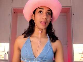 AnaihCollins live cam preview