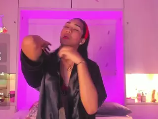 AnaihCollins's Live Sex Cam Show