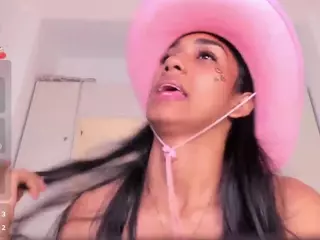 AnaihCollins's Live Sex Cam Show