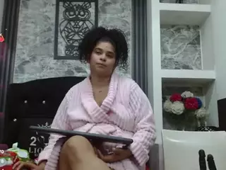 catalella-latina's Live Sex Cam Show