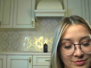 edwinaallston Live Webcam on CamSoda