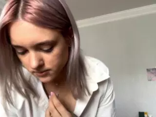 EleneFulwood's Live Sex Cam Show