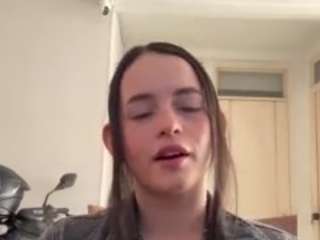 Live webcam model gabymanson1 on Soda Cams