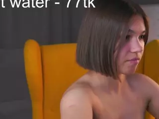 MaeBeale's Live Sex Cam Show