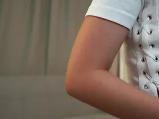 MaeBeale's Live Sex Cam Show