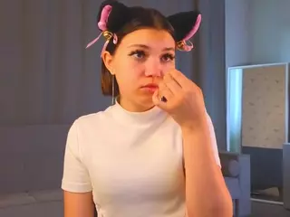 MaeBeale's Live Sex Cam Show