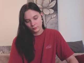 PhilomenaAtcher live webcam show