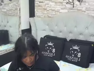 sia-cavad's Live Sex Cam Show