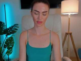 cherrykisss Live Webcam on CamSoda