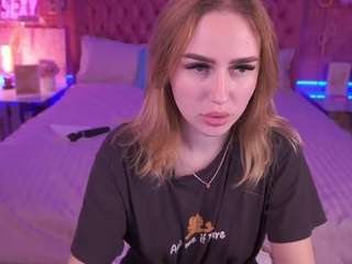 divinejaass Live Webcam on CamSoda