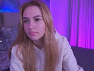 divinejaass live cam profile