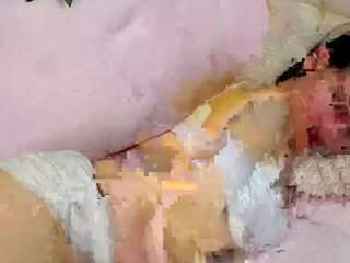 le modèle garyncoll est en webcam porno dans un show sur le site camsoda, il possède les tags suivants: ahegao,skinny,young adult,yoga,twerk,teen 18,tease,strip,spank,solo show,sexting,ass,pov,no smoking,no drinking,moaning,large tits,green eyes,feet,drinking