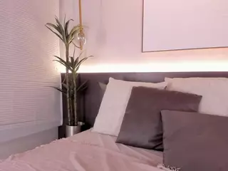 Laura Beaumont's Live Sex Cam Show