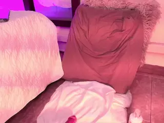 MirandaRox's Live Sex Cam Show