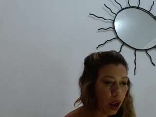 salome-blondie8 Live Webcam on CamSoda