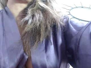 salome-blondie8 webcam