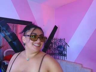 yingandyangg webcam model