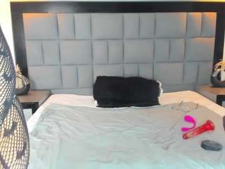  your-lady-milf chat room