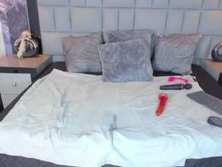 your-lady-milf webcam