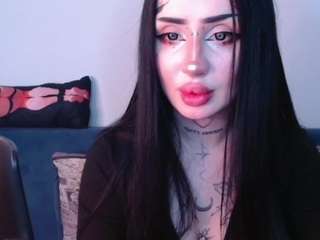  alisa-tattoogirl chat room