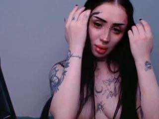 alisa-tattoogirl