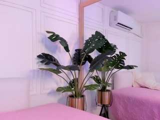  emmily-cardona chat room