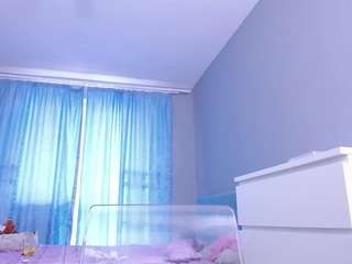evaxxxrose, female webcam model,  years old, on live webcam