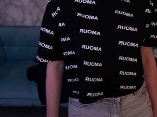 liviashy Live Webcam on CamSoda
