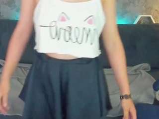 liviashy Live Webcam on CamSoda